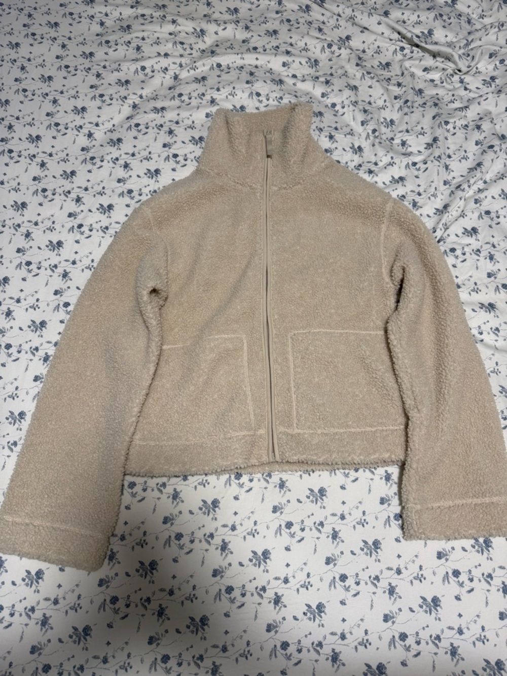 NWT H&M Cream Teddy Sherpa Zip Jacket Size XS